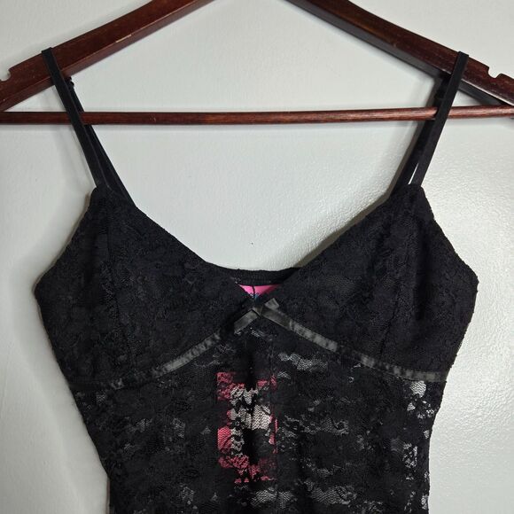 Edikted Eira Tank Top Women Size S Black Sheer Lace V-Neck Adjustable Straps NWT - Picture 2 of 14